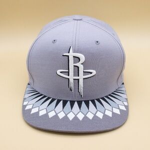 Mitchell & Ness Houston Rockets Grey Flatbill Snapback Cap Men's Size OSFM